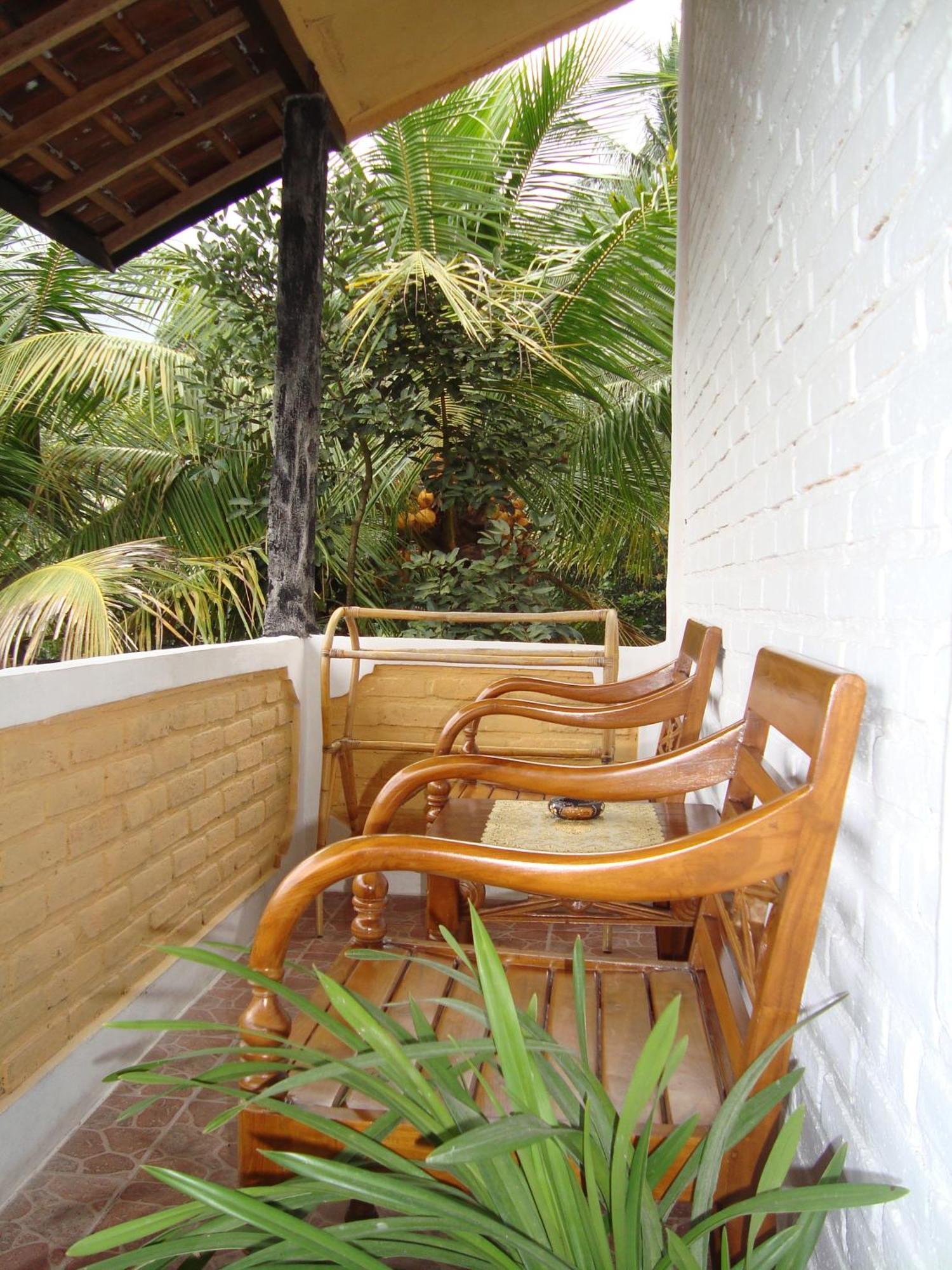 Taman Ayu Homestay Munduk Mitra Reddoorz エクステリア 写真